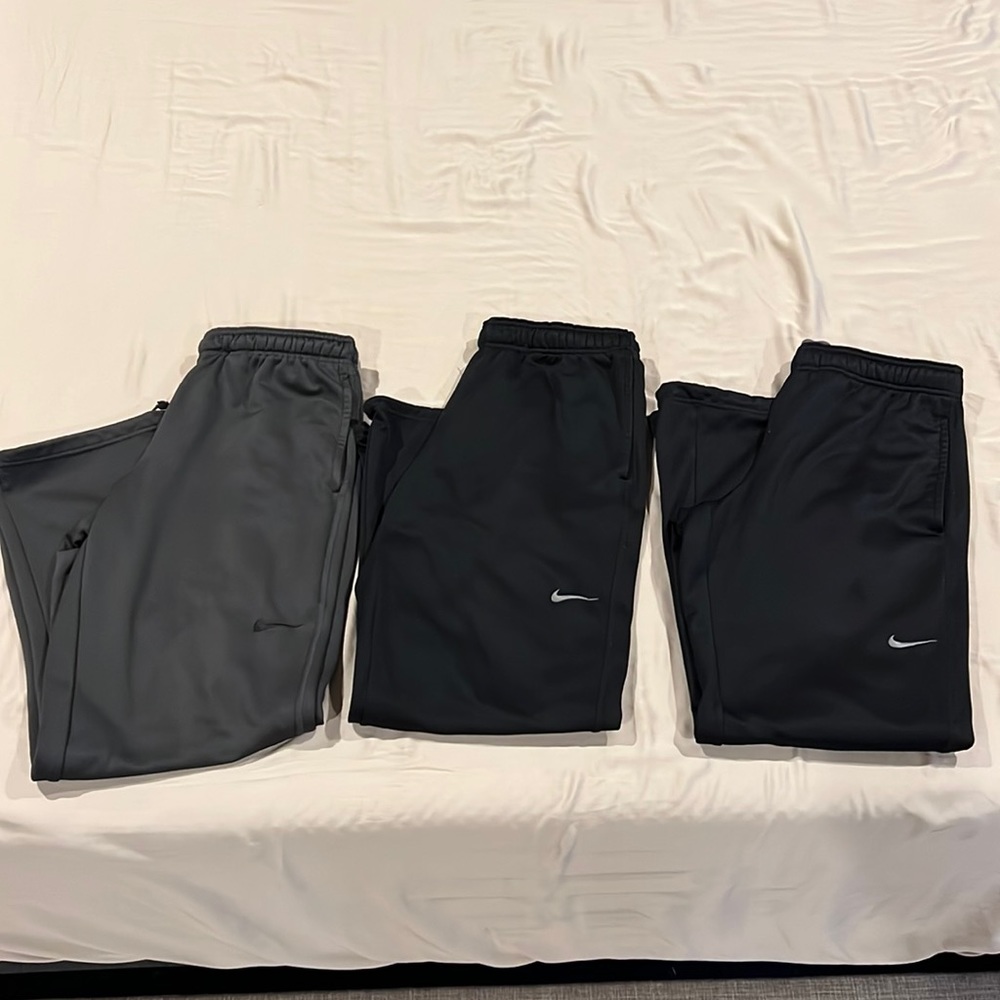 Men’s Nike sweatpants set